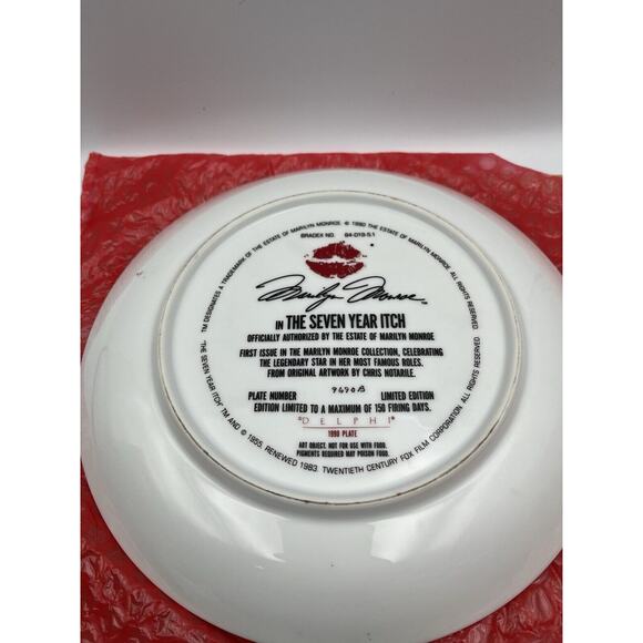 The Seven Year Itch Marilyn Monroe And Delphi Collectors Plate Bradford Exchange - Picture 3 of 6
